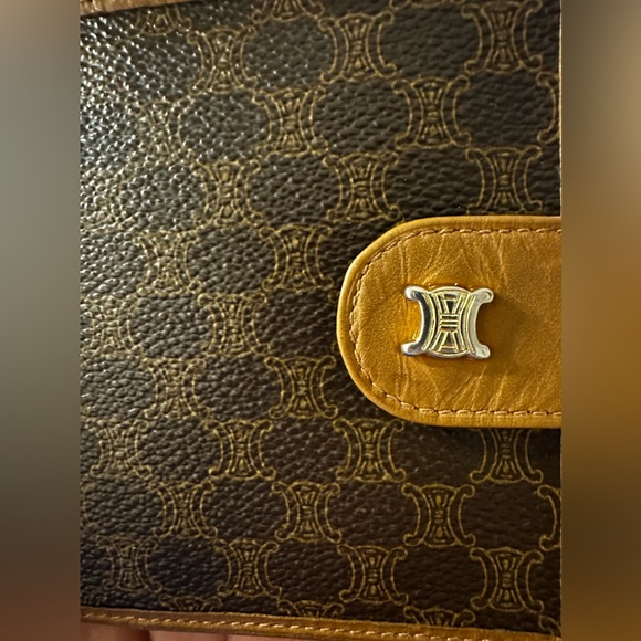 CELINE Macadam Triomphe Bi-Fold Wallet Leather Brown Gold Authentic. - Picture 3 of 13